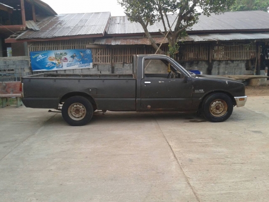 ISUZU KB2.2 รถทรงดี พร้อมใช้ ภาษี57 สำหรับเข้าไร่ ทำสวน หาเงินครับ ไม่ขับเที่ยวนะ