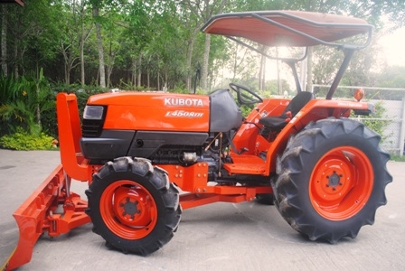 ขายรถไถKubota L4508DI (4WD) พร้อมใบมีดหน้า และผานพรวนช้างใหม่ ขายรถไถKubota L4508DI (4WD) พร้อมใบมีดหน้า และผานพรวนช้างใหม่