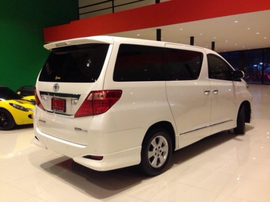 ขาย Toyota Alphard สีขาว ปี 2009 เครื่อง 3.5 ตัว Top สุด ภาพในเบาะหนังสีครีม ตัว Mickey Mouse มี Navigator ประตูสไลท์ไฟฟ้า 2 บาน กล้องมองหลัง Multifuntion ครบ รถสภาพเหมือนใหม่ ไม่เคยชน  ขาย 1,790,000 เท่านั้น ไม่ต่างกับซื้อรถใหม่คับ จัดไฟแนทซ์ได้เกือบเต็ม