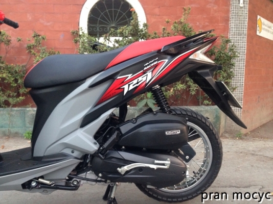 ขายClick 125i รุ่น Racing combi-brake สีเเดงดำ ปี57