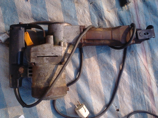 เครื่องสกัดคอนกรีตมากีตาเสื้ออะลูมิเนียม