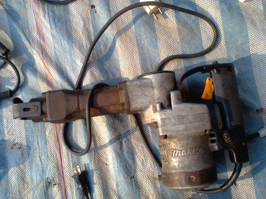 เครื่องสกัดคอนกรีตมากีตาเสื้ออะลูมิเนียม