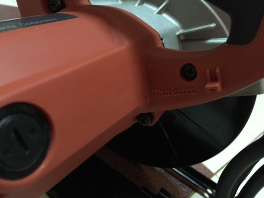 ขายเลื่อยวงเดือนผ่าไม้ขนาดใบ7"ยี่ห้อMaktecรุ่นMT583(1050W)สภาพสวยมาก ขายเลื่อยวงเดือนผ่าไม้ขนาดใบ7"ยี่ห้อMaktecรุ่นMT583(1050W)สภาพสวยมาก