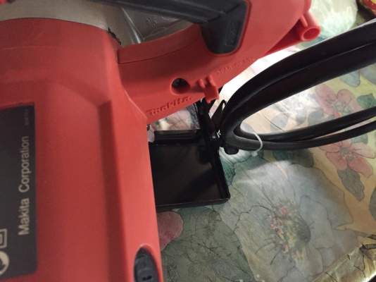 ขายเลื่อยวงเดือนผ่าไม้ขนาดใบ7"ยี่ห้อMaktecรุ่นMT583(1050W)สภาพสวยมาก ขายเลื่อยวงเดือนผ่าไม้ขนาดใบ7"ยี่ห้อMaktecรุ่นMT583(1050W)สภาพสวยมาก