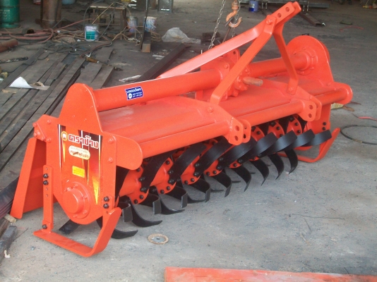 ขายโรตารี่่1.80 เมตรตราช้างใส่กับรถไถ 45 -47แรงยอยใหม่