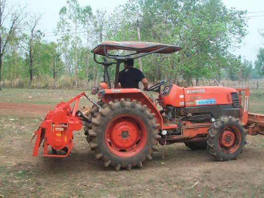 ขายโรตารี่่1.80 เมตรตราช้างใส่กับรถไถ 45 -47แรงยอยใหม่