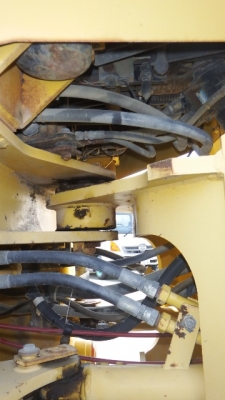 ตักล้อยาง WA100-3E #5**** 2244hr 1999yr Tel : 098-858-5524 สามภพ ครับ