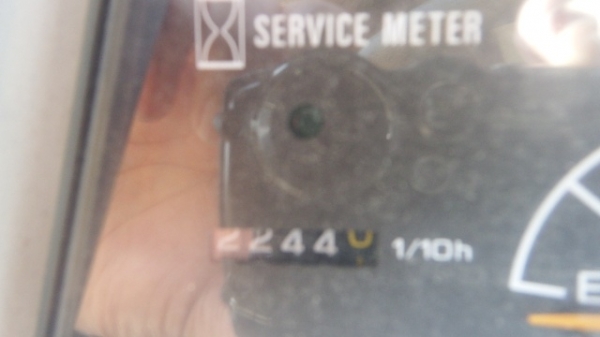 ตักล้อยาง WA100-3E #5**** 2244hr 1999yr Tel : 098-858-5524 สามภพ ครับ