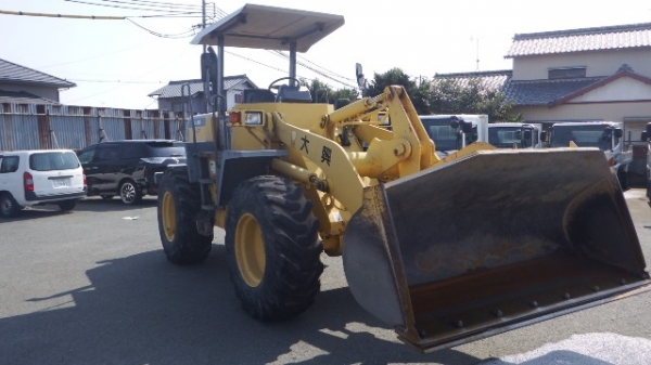 ตักล้อยาง WA100-3E #5**** 2244hr 1999yr Tel : 098-858-5524 สามภพ ครับ