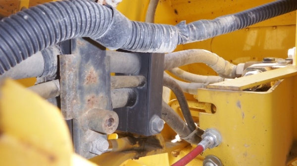 ตักล้อยาง WA100-3E #5**** 2244hr 1999yr Tel : 098-858-5524 สามภพ ครับ