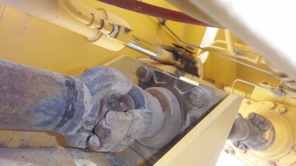 ตักล้อยาง WA100-3E #5**** 2244hr 1999yr Tel : 098-858-5524 สามภพ ครับ