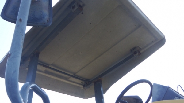 ตักล้อยาง WA100-3E #5**** 2244hr 1999yr Tel : 098-858-5524 สามภพ ครับ