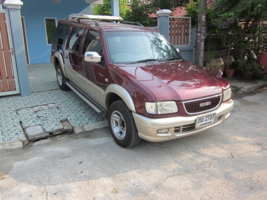 ไทยรุ่งแกรนแอดแวนเจอเครื่อง2.8ออโต้สวยเดิมๆปี2000 ไทยรุ่งแกรนแอดแวนเจอเครื่อง2.8ออโต้สวยเดิมๆปี2000