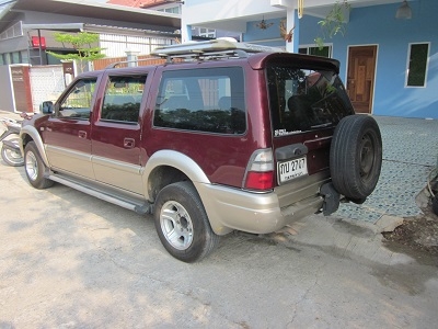 ไทยรุ่งแกรนแอดแวนเจอเครื่อง2.8ออโต้สวยเดิมๆปี2000 ไทยรุ่งแกรนแอดแวนเจอเครื่อง2.8ออโต้สวยเดิมๆปี2000