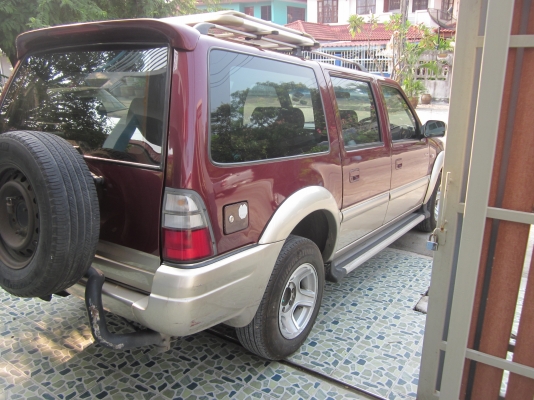 ไทยรุ่งแกรนแอดแวนเจอเครื่อง2.8ออโต้สวยเดิมๆปี2000 ไทยรุ่งแกรนแอดแวนเจอเครื่อง2.8ออโต้สวยเดิมๆปี2000