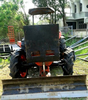 ขายรถไถKUBOTA M5000 สภาพสวยเดิมบาง เครื่องดี ระบบเกียร์ดี ระบบไฮโดลิคดี สีเดิม พร้อมใช้งาน เล่มทะเบียนพร้อมโอน สนใจโทร 090-8588220คุณนะ 093-3258446คุณบิวตี้ ID:narong498 หรือ www.truck.in.th/498 หรือfb:ณรงค์ ซื้อขายรถมือสอง(เว็บไซต์ส่วนตัว)