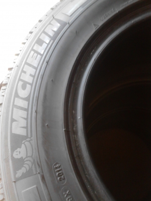 205/70R15 MICHELIN AGILIS    ชุด 4 เส้น TEL.081-427-3941