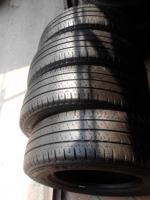 205/70R15 MICHELIN AGILIS    ชุด 4 เส้น TEL.081-427-3941