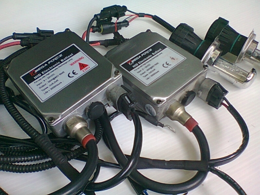 ไฟซีนอล MEGA FORCE H4 บัลลาสต์แท้ ไฟซีนอล MEGA FORCE H4 บัลลาสต์แท้