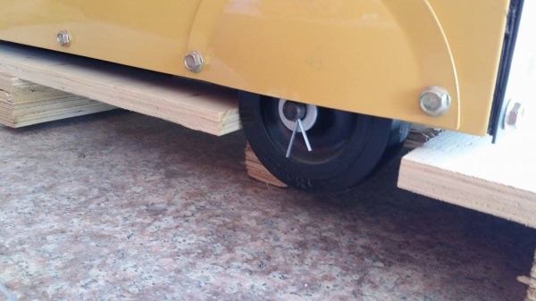 เครื่องปั่นไฟ GREENMAX5GF-LDE-3 สินค้ามือ 1 ปั่นไฟออก 380V, 220V., 12V. มีล้อในการเคลื่อนที่ ทำให้สะดวกในการเคลื่อนย้าย เครื่องปั่นไฟ GREENMAX5GF-LDE-3 สินค้ามือ 1 ปั่นไฟออก 380V, 220V., 12V. มีล้อในการเคลื่อนที่ ทำให้สะดวกในการเคลื่อนย้าย