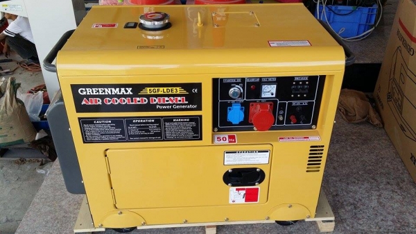 เครื่องปั่นไฟ GREENMAX5GF-LDE-3 สินค้ามือ 1 ปั่นไฟออก 380V, 220V., 12V. มีล้อในการเคลื่อนที่ ทำให้สะดวกในการเคลื่อนย้าย เครื่องปั่นไฟ GREENMAX5GF-LDE-3 สินค้ามือ 1 ปั่นไฟออก 380V, 220V., 12V. มีล้อในการเคลื่อนที่ ทำให้สะดวกในการเคลื่อนย้าย