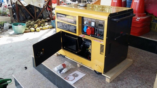 เครื่องปั่นไฟ GREENMAX5GF-LDE-3 สินค้ามือ 1 ปั่นไฟออก 380V, 220V., 12V. มีล้อในการเคลื่อนที่ ทำให้สะดวกในการเคลื่อนย้าย