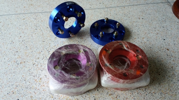 ขายอแดปเตอร์ล้อ 5ออก5 6ออก5 6ออก6 4ออก4 คู่ละ 1600 บาทครับ