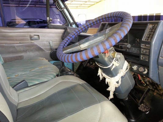 ขาย6ล้อ โดยสารอีซูซุNKR 110แรง เกียร์สั้น มีแอร์ ภายในใช้ได้ทุกอย่าง เครื่องดี คัชซีสวย ยางดี สภาพพร้อมใช้งาน เอกสารพร้อมโอน สนใจโทร 090-8588220คุณนะ 093-3258446คุณบิวตี้ ID:narong498 หรือ www.truck.in.th/498 หรือfb:ณรงค์ ซื้อขายรถมือสอง(เว็บไซต์ส่วนตัว)