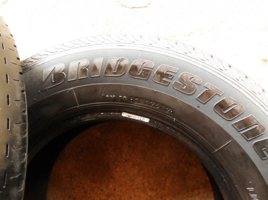 ยางกระบะขอบ15 บริดสโตน215-70-R15ลงพื้นปลายปี12(4เส้น2,600บ) ยางกระบะขอบ15 บริดสโตน215-70-R15ลงพื้นปลายปี12(4เส้น2,600บ)