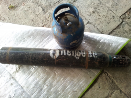 ขออนุญาติลงขาย ถังลม - แก๊ส ครับ ขออนุญาติลงขาย ถังลม - แก๊ส ครับ