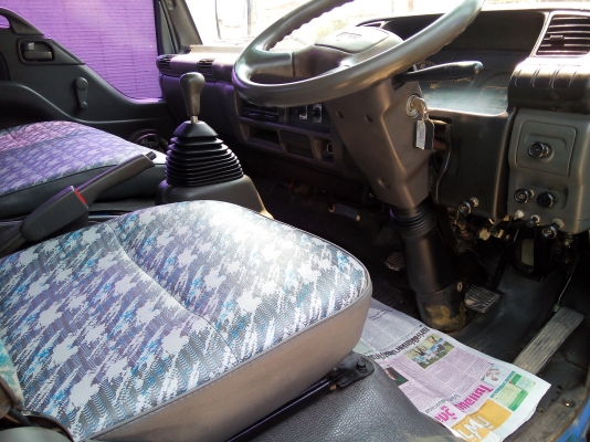 6 ล้อกลาง  *Euro.2*  ISUZU  NPR 130 แรงม้า * ยาว 4.30 ม. * รถสวยเดิม+สวยจริง+พร้อมใช้งาน * รถห้างแท้ * มีเล่มพร้อมโอน *