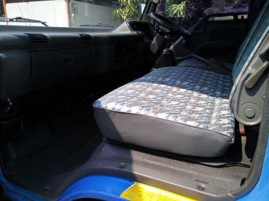 6 ล้อกลาง  *Euro.2*  ISUZU  NPR 130 แรงม้า * ยาว 4.30 ม. * รถสวยเดิม+สวยจริง+พร้อมใช้งาน * รถห้างแท้ * มีเล่มพร้อมโอน *