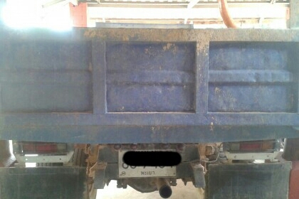 ขายดั้ม 5 คิว  ISUZU  NPR 115 แรง ปี 38  พวงมาลัย เพาว์เวอร์ เกียร์สั้น ในเทา