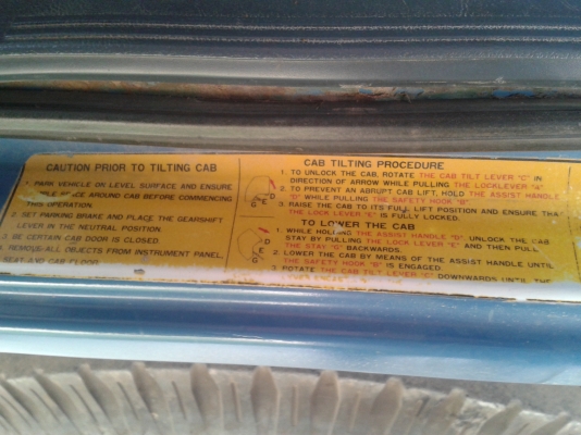 ขายดั้ม 5 คิว  ISUZU  NPR 115 แรง ปี 38  พวงมาลัย เพาว์เวอร์ เกียร์สั้น ในเทา