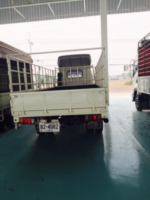 ขาย 6 ล้อ NKR 130 แรง  ปี51