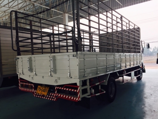 ขาย ISUZU 6ล้อ 210 ปี 55 คอกสวย ยาว5.50 M. ยอดจัด 7-8 แสน ตัดสดคุยได้  หยก086-2405885