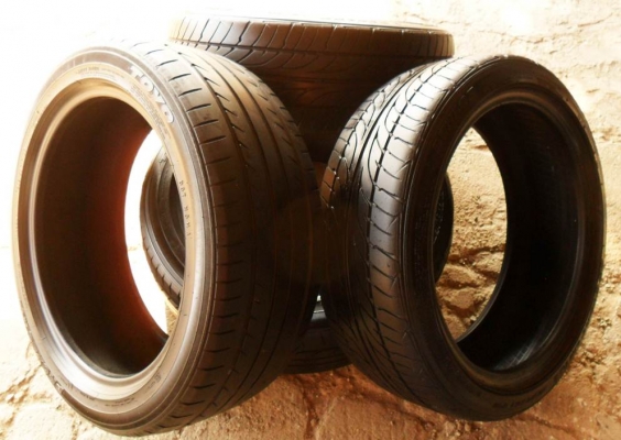 ยางขอบ17 ดันล็อป 205-45-R17ลงพื้นปี13(4เส้น2,900บ)ดอกหนา ยางขอบ17 ดันล็อป 205-45-R17ลงพื้นปี13(4เส้น2,900บ)ดอกหนา