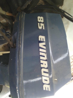 ขายเรือเร็วพร้อมเทรนเลอร์และอุปกรณ์ทุกอย่าง