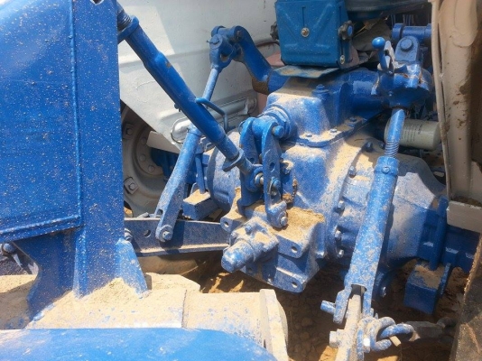 ขายรถไถฟอร์ด6600 เครื่องt3 เครื่องดี ช่วงล่างดี อุปกรณ์ดันหน้า-ผานหลัง สภาพพร้อมใช้งาน เล่มทะเบียนพร้อมโอน สนใจโทร 090-8588220คุณนะ 093-3258446คุณบิวตี้ ID:narong498 หรือ www.truck.in.th/498 หรือfb:ณรงค์ ซื้อขายรถมือสอง(เว็บไซต์ส่วนตัว)