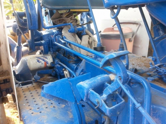 ขายรถไถฟอร์ด6600 เครื่องt3 เครื่องดี ช่วงล่างดี อุปกรณ์ดันหน้า-ผานหลัง สภาพพร้อมใช้งาน เล่มทะเบียนพร้อมโอน สนใจโทร 090-8588220คุณนะ 093-3258446คุณบิวตี้ ID:narong498 หรือ www.truck.in.th/498 หรือfb:ณรงค์ ซื้อขายรถมือสอง(เว็บไซต์ส่วนตัว)