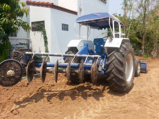 ขายรถไถฟอร์ด6600 เครื่องt3 เครื่องดี ช่วงล่างดี อุปกรณ์ดันหน้า-ผานหลัง สภาพพร้อมใช้งาน เล่มทะเบียนพร้อมโอน สนใจโทร 090-8588220คุณนะ 093-3258446คุณบิวตี้ ID:narong498 หรือ www.truck.in.th/498 หรือfb:ณรงค์ ซื้อขายรถมือสอง(เว็บไซต์ส่วนตัว)