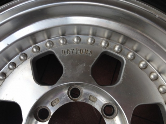 ล้ออ๊อฟโรด DAYTONA เเท้ขอบ16 กว้าง8นิ้วอ๊อฟ 0ของเก่าญี่ปุ่นเดิมๆสภาพสวย