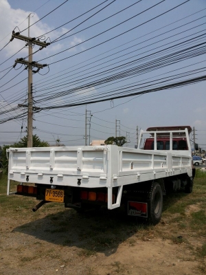 ขายด่วนรถบรรทุก 6ล้อช่วงยาว กระบะ7เมตร เครื่อง160 แรงม้า