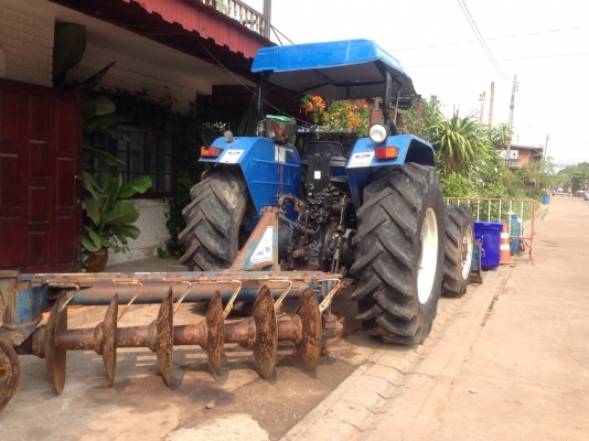 ขายรถไถ FORD NEW HOLLAND 6610 2เพลา คานหน้าคาราโร่ มีผาน 3,7+ดันหน้า สภาพดีมาก