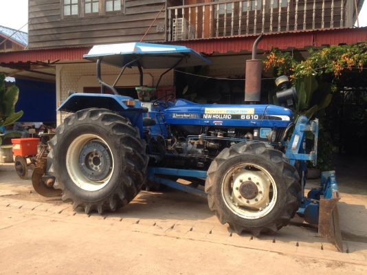 ขายรถไถ FORD NEW HOLLAND 6610 2เพลา คานหน้าคาราโร่ มีผาน 3,7+ดันหน้า สภาพดีมาก