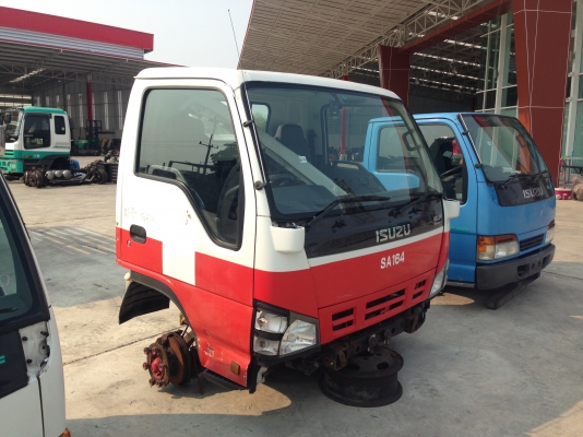 หัวเก๋ง ISUZU NPR ตาเพชร