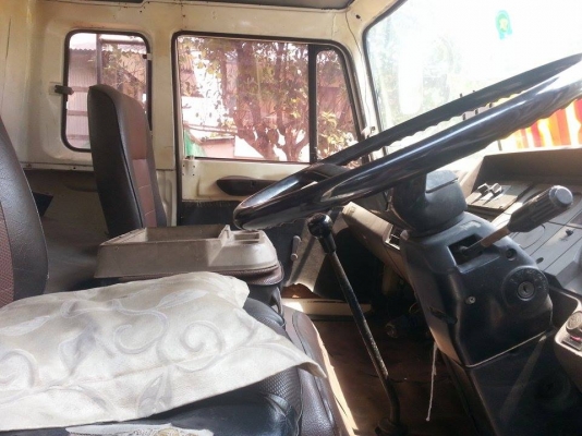 ขายHINO GD174 เครื่องEH700 168แรง มีแอร์ เครื่องดี คัชซีสวย ภายในสวย สภาพพร้อมใช้ เอกสารพร้อมโอน สนใจโทร 090-8588220คุณนะ 093-3258446คุณบิวตี้ ID:narong498 หรือ www.truck.in.th/498 หรือfb:ณรงค์ ซื้อขายรถมือสอง(เว็บไซต์ส่วนตัว)