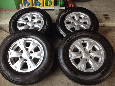 ล้อเดิม Misubishi triton plus ขอบ16 พร้อมยาง Bridgestone 245/70/16