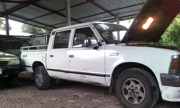 ขายnissan720 สี่ประตู59000 ขายnissan720 สี่ประตู59000