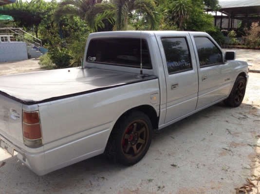 ขาย อีซูซุ 4 ประตู ปี 93 1เเสนบาท ขาย อีซูซุ 4 ประตู ปี 93 1เเสนบาท